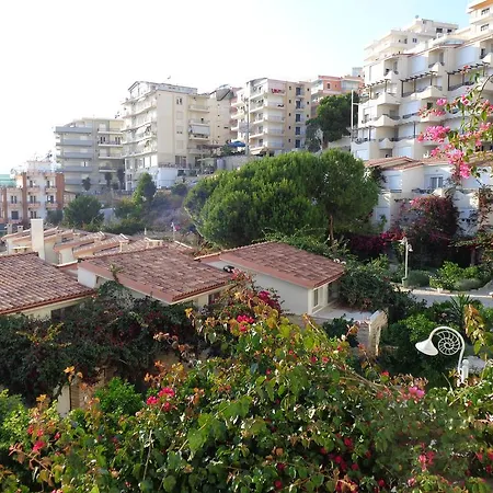 Kela Apartment *