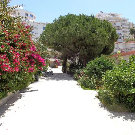 Kela * Sarande
