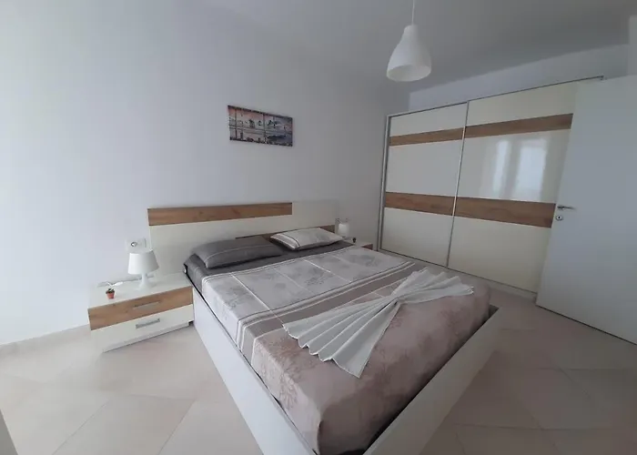Apartment Kela Sarande